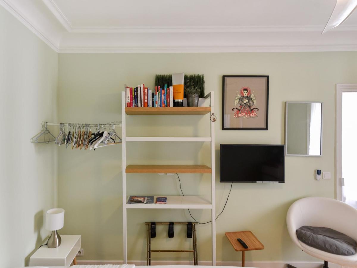 Appartamento Bright T2 In The Center Of With View Of The Eiffel Tower - Welkeys